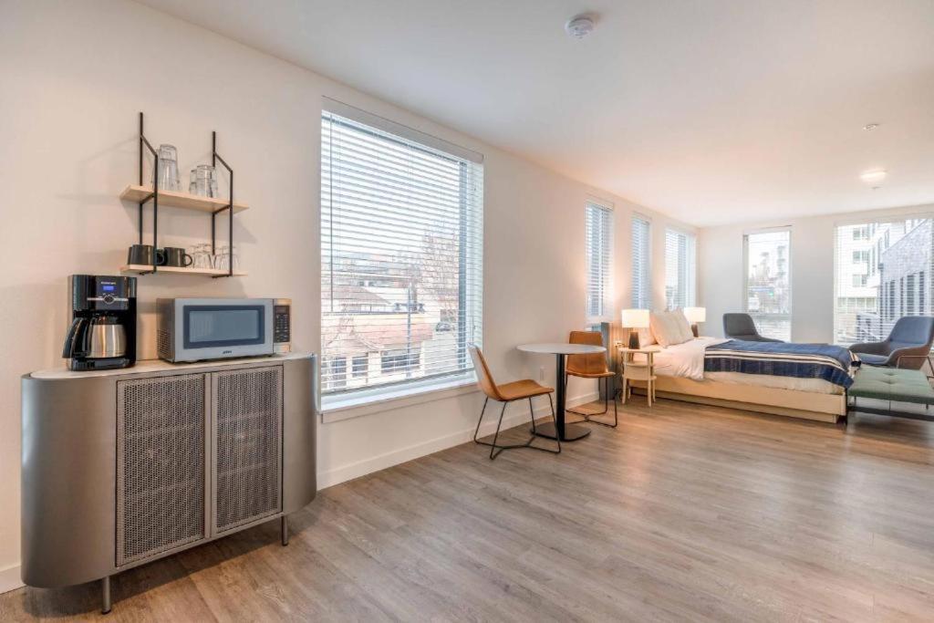 Marina Square Suites Bremerton Exteriör bild