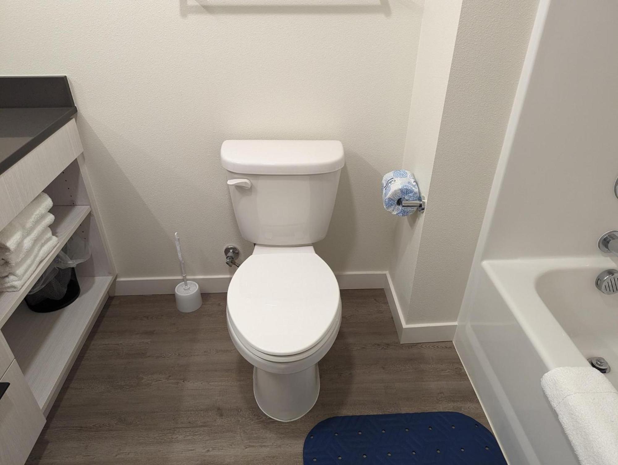 Marina Square Suites Bremerton Exteriör bild
